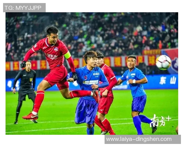 足球明星齐聚一堂打造梦幻球队阵容展现无与伦比的竞技魅力与团队精神